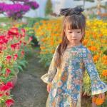 Áo dài bé gái Tết chất lụa cao cấp, thiết kế truyền thống hiện đại, mềm mại thoáng mát, set kèm quần và phụ kiện