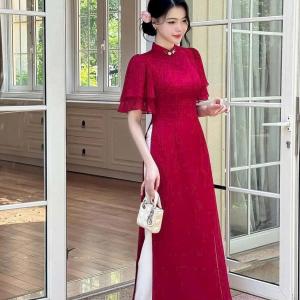 Áo dài cách tân voan tơ tay tiên mặc Tết, thiết kế duyên dáng, sang trọng, giữ nét truyền thống nhưng hiện đại, phù hợp dự tiệc, lễ hội, chụp ảnh, mang lại sự tự tin và phong cách cho phái đẹp.