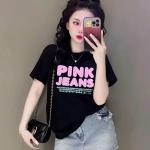 Áo thun nữ cotton in chữ trẻ trung, thiết kế tối giản, phong cách Hàn Quốc, dễ phối đồ, phù hợp đi học, đi chơi, dạo phố, mang lại sự thoải mái và phong cách hiện đại.