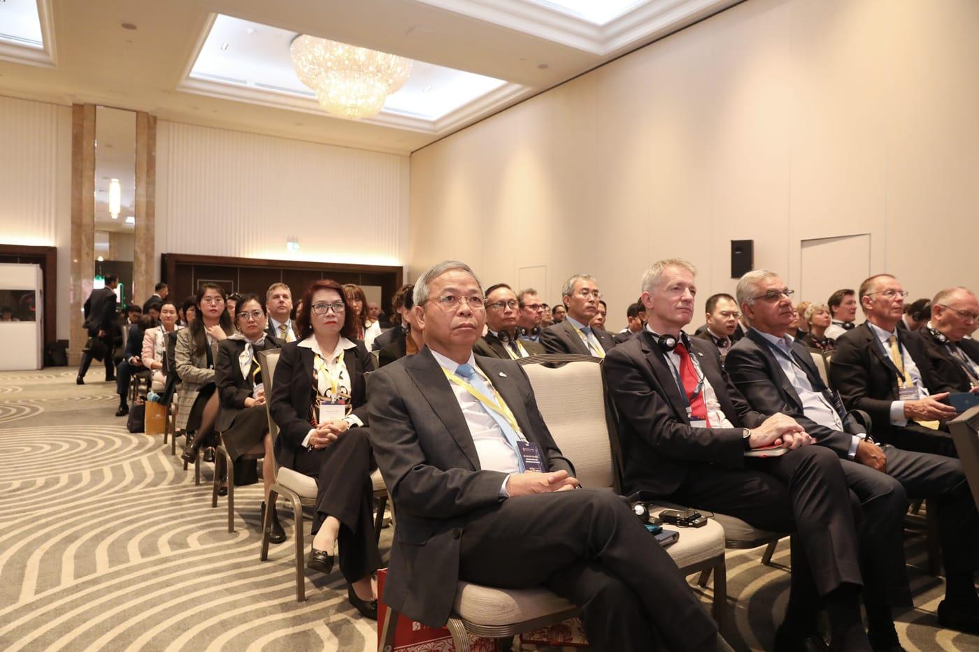 Chuyến công tác Anh – Ý, CMC biến mình thành cầu nối công nghệ giữa Việt Nam và châu Âu