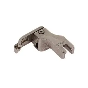 Chân Vịt 1 Kim CR3/32E 2,4 mm, Chân Vịt Compensating Mí Phải Cho Máy May Công Nghiệp Mũi Thẳng, Dẫn Mép Vải Giúp Giữ Cự Ly 3/32 Inch, Hỗ Trợ May Diễu, Topstitch Và Đường May Song Song