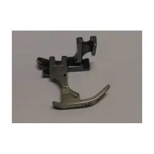 Chân vịt xén 1/8 dùng cho máy may gia đình và công nghiệp, tối ưu hóa thao tác vừa may vừa gọt mép vải chi tiết, chất liệu thép tôi luyện chống mài mòn, giữ độ bám vải cực tốt, hạn chế hiện tượng lệch đường chỉ.