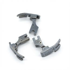 Chân vịt xén 1 kim 3/16 phụ kiện máy may công nghiệp chính hãng, thiết kế bản cắt 4.8mm chuyên biệt cho việc xén mép vải và may cuốn, chất liệu thép cao cấp chống chịu lực va đập mạnh, đảm bảo tuổi thọ lâu dài, vận hành trơn tru.