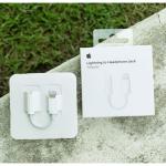 Cáp chuyển tai nghe iPhone 7 loại 1 hộp giấy Lightning sang 3.5mm, tương thích iPhone 6, 6 Plus, 7, 7 Plus, SE, hỗ trợ iOS 10, thiết kế nhỏ gọn, tiện lợi, giúp thưởng thức âm nhạc dễ dàng với tai nghe truyền thống