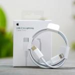 Cáp Sạc Nhanh 20W iPhone Zin IC, Vỏ Cao Su Trắng Cao Cấp, Dài Tiện Lợi, Thiết Kế Đơn Giản Bền Bỉ, Sạc An Toàn Ổn Định, Giải Pháp Sạc Chính Hãng Được Tin Dùng Hàng Đầu Cho iPhone iPad