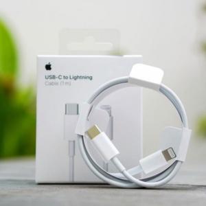 Cáp Sạc Nhanh 20W iPhone Zin IC, Vỏ Cao Su Trắng Cao Cấp, Dài Tiện Lợi, Thiết Kế Đơn Giản Bền Bỉ, Sạc An Toàn Ổn Định, Giải Pháp Sạc Chính Hãng Được Tin Dùng Hàng Đầu Cho iPhone iPad