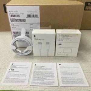 Cáp Sạc Nhanh Apple iPhone 60W zin, dây USB-C to USB-C dài 2m, trọng lượng nhẹ 40g, chất liệu PVC bền bỉ, lõi đồng cao cấp truyền tải ổn định, hỗ trợ sạc laptop 60W (20V/3A) và điện thoại 3A, chính hãng, an toàn, tiện lợi.