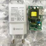 Cóc sạc Samsung 3.0 2A/1A, báo sạc nhanh, chính hãng, công nghệ sạc thông minh, chống nóng máy, bảo vệ cảm ứng, nhỏ gọn tiện lợi, tương thích mọi dòng điện thoại Samsung, tiết kiệm thời gian sạc.