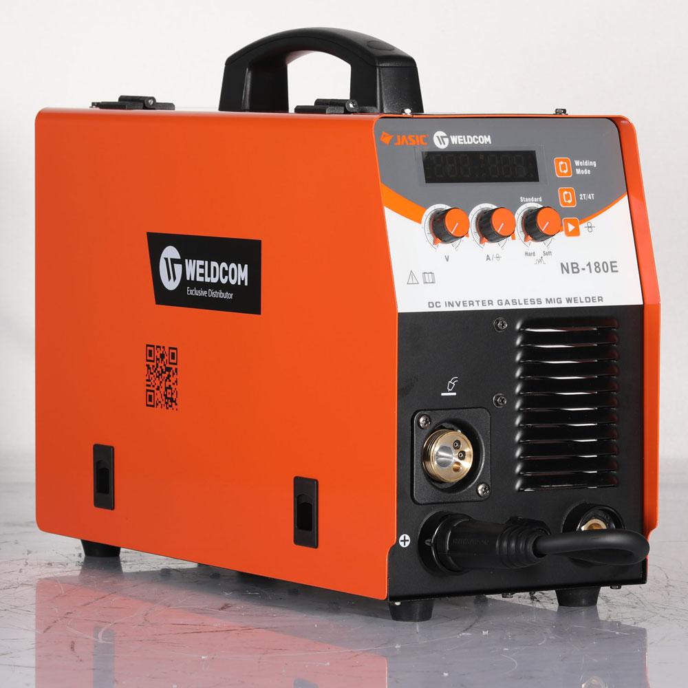 Máy Hàn MIG Đầu Liền JASIC NB - 180E 1 Pha 220V tích hợp hàn MIG/MMA/khí, dòng hàn MIG 30-180A + Que 20-160A, thiết kế gọn nhẹ ~9.8kg, vận hành đơn giản, tiết kiệm điện – giải pháp hoàn hảo cho xưởng nhỏ & dịch vụ sửa chữa
