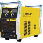 Máy Hàn Que Hồng Ký HK 400A Chính Hãng Việt Nam, Inverter 14KVA Mạnh Mẽ, Hàn Liên Tục Que 5.0mm 6.0mm, Ổn Định Hồ Quang Với Arc Force, Hot Start Dễ Mồi, Bảo Vệ Quá Nhiệt Quá Tải, Thiết Kế Chắc Chắn 33kg 2 Tay Xách Sắt, Lý Tưởng Xưởng Công Nghiệp Lớn