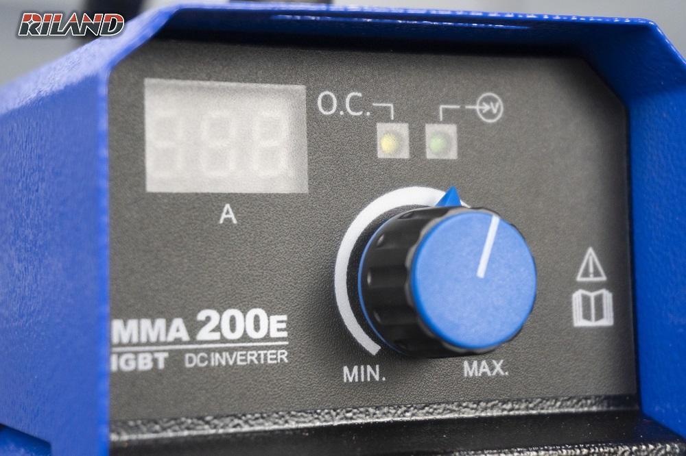 Máy hàn mini RILAND MMA 200E, công nghệ Richip + IGBT, dòng 40-140A, hàn que Ø1,6-3,2mm, nhẹ 2kg, chống dính que, tản nhiệt thông minh, thích hợp hàn di động & công trình