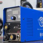 Máy hàn Riland TIG 250E, tích hợp TIG & MMA, dòng 10-180A, công nghệ RICHIP, khởi hồ quang nhanh 99 %, màn hình LED hiển thị dòng hàn chính xác, phù hợp thợ hàn gia dụng & cơ khí