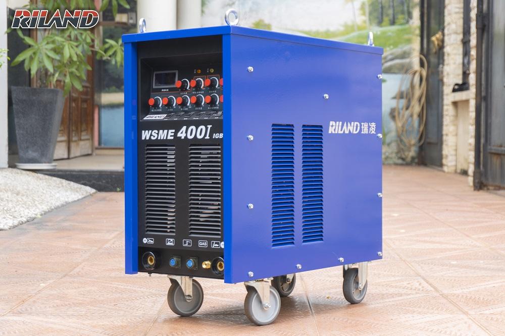 Máy hàn RILAND WSME 400I, TIG + MMA 20-400A, chế độ 2T/4T/REP, điều chỉnh slope, tần số xung & khí trễ, hàn nhôm & inox, tản nhiệt mạnh gấp 3, bảo hành 18 tháng — mối hàn dày & ổn định