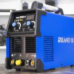 Máy hàn TIG RILAND TIG 200CT, MOS inverter DC, hỗ trợ hàn que MMA, công suất nhỏ gọn, tản nhiệt 4 khe, điều chỉnh thời gian khí trễ, khởi hồ quang HF ổn định — mối hàn chắc & sắc